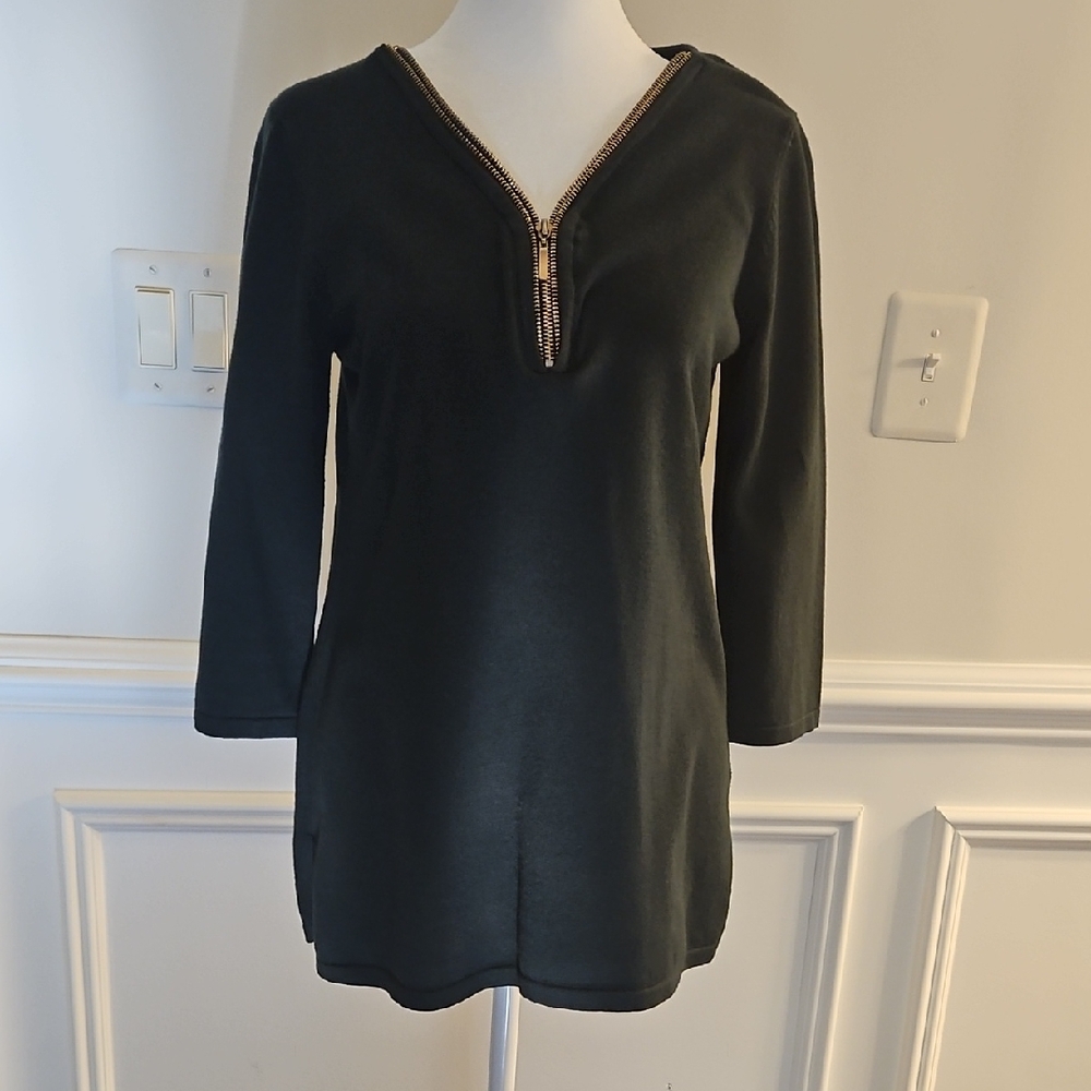 Cable & Gauge Hunter Green V-Neck Top with Zipper Detail Womens Size M
